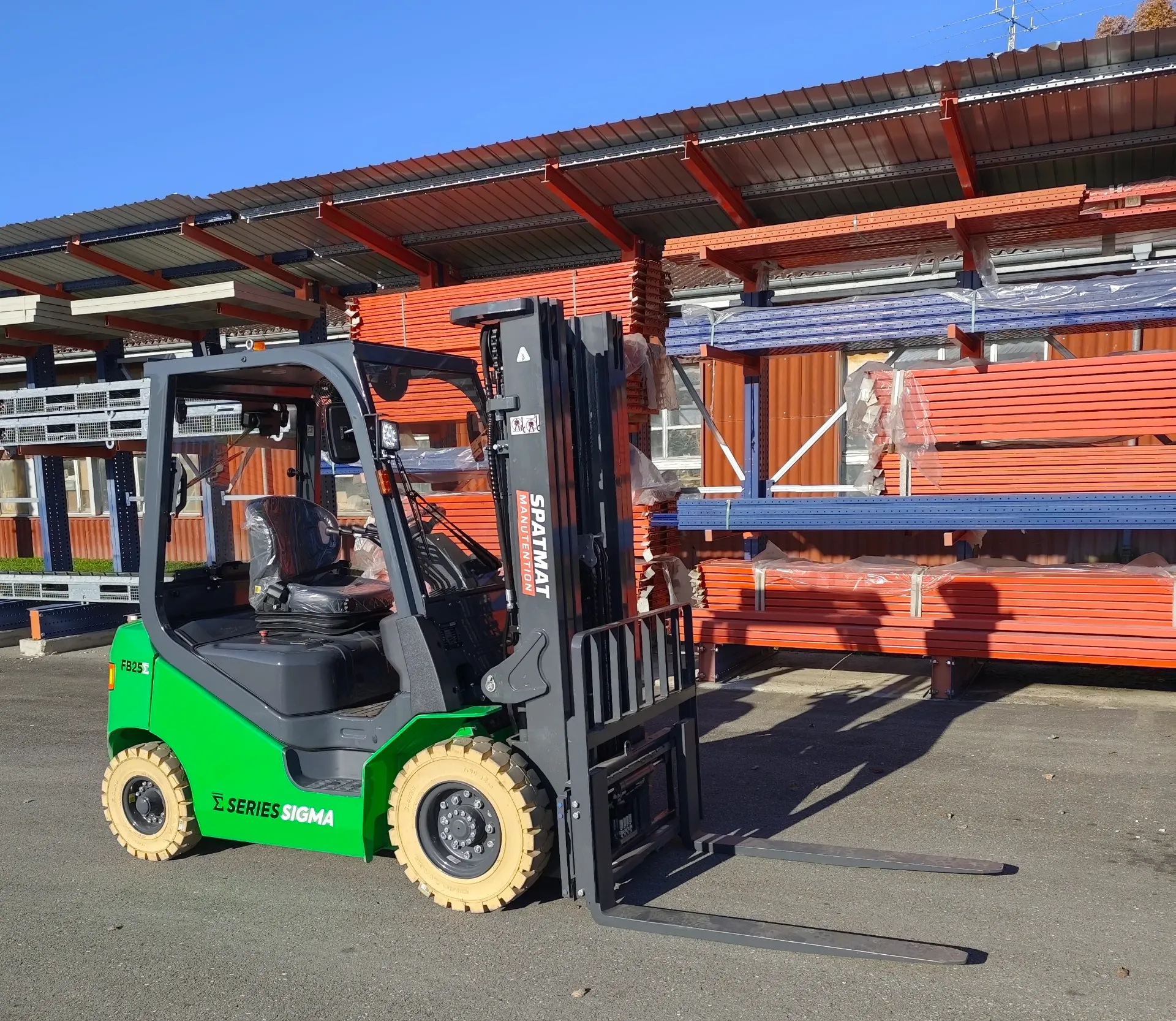 Elévateur lithium 2.5T modèle de démonstration